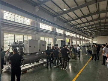 5월 13일 수백 명의 업계 리더들이 닝보에 모여들었습니다. 중국산 차세대 Hisurp 에어컨의 탄생을 목격했습니다.